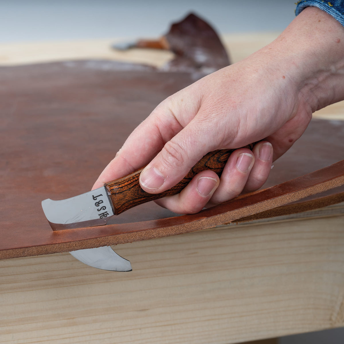 Jeremiah Watt Half Head Round Knife