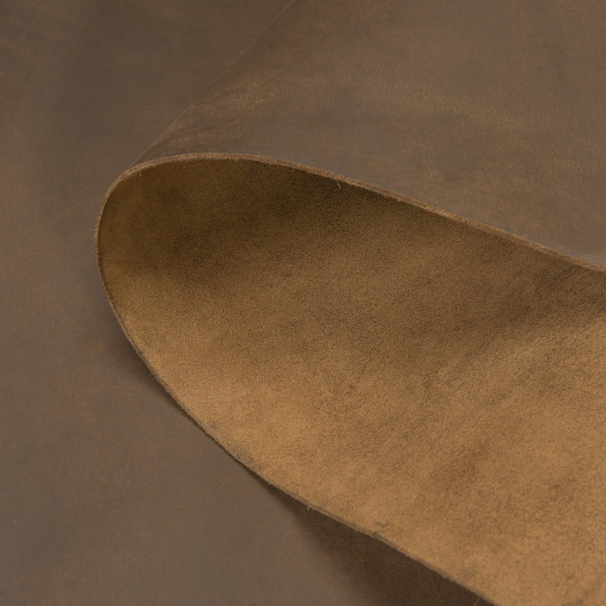 Matte Chrome Tanned Water Buffalo Leather, 5-6 oz.