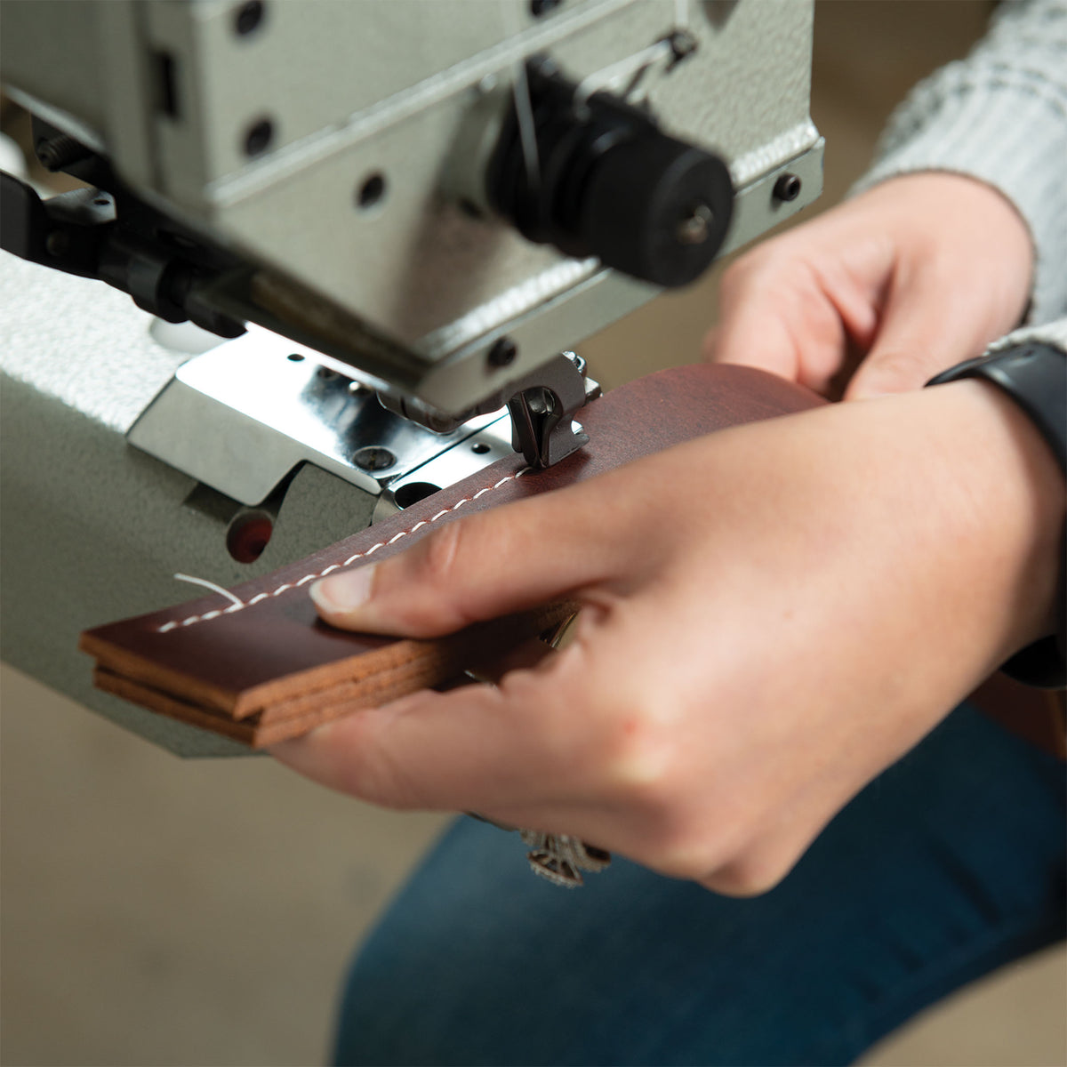 Weaver 205 Leather Sewing Machine, Complete with Stand and Servo Motor, stitch detail
