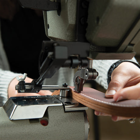 Weaver 205 Leather Sewing Machine, Complete with Stand and Servo Motor, back