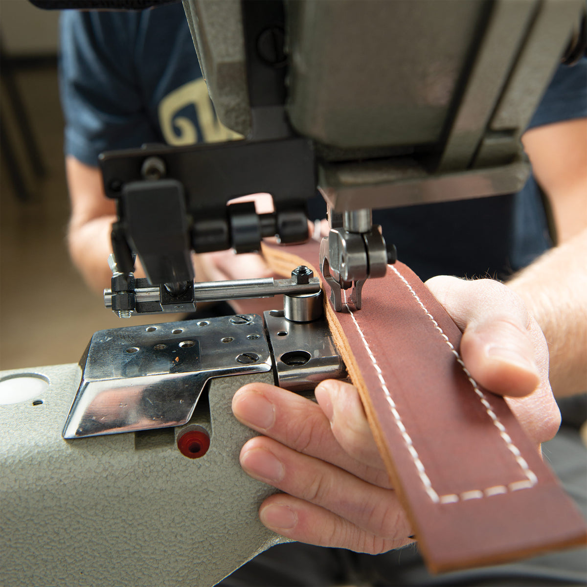 Weaver 205 Leather Sewing Machine, Complete with Stand and Servo Motor, back stitch detail