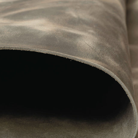Santa Rosa Oily Pull-Up Leather, 3/4 oz.