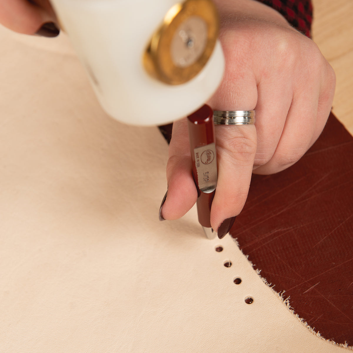 Master Tool Round Punch